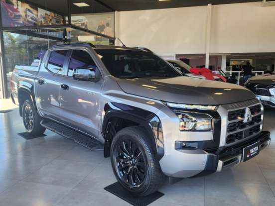MITSUBISHI-TRITON-2.4 BITURBO DIESEL CD KATANA 4X4 AUTOMÁTICO MITSUBISHI-TRITON-2025