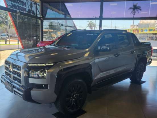 MITSUBISHI-TRITON-2.4 BITURBO DIESEL CD KATANA 4X4 AUTOMÁTICO MITSUBISHI-TRITON-2025