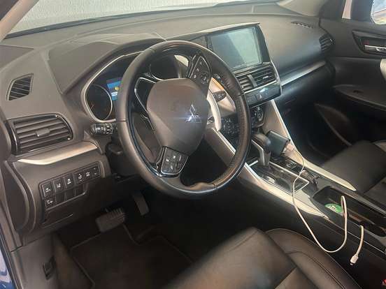 MITSUBISHI-ECLIPSE CROSS-1.5 MIVEC TURBO GASOLINA HPE-S S-AWC CVT MITSUBISHI-ECLIPSE CROSS-2023