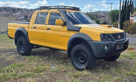 MITSUBISHI L200 SAVANA 2.5 4X4 CD 8V TURBO DIESEL 4P MANUAL