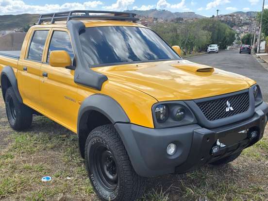 MITSUBISHI-L200 SAVANA-2.5 4X4 CD 8V TURBO DIESEL 4P MANUAL MITSUBISHI-L200 SAVANA-2010