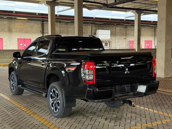 MITSUBISHI-L200 TRITON-2.4 16V TURBO DIESEL SPORT HPE-S CD 4P 4X4 AUTOMÁTICO MITSUBISHI-L200 TRITON-2023