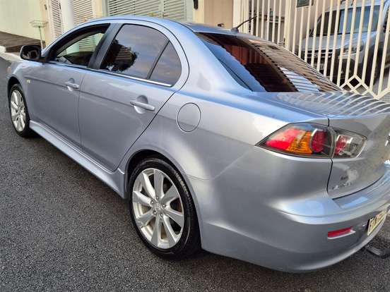 MITSUBISHI-LANCER-2.0 GT 16V GASOLINA 4P AUTOMÁTICO MITSUBISHI-LANCER-2014