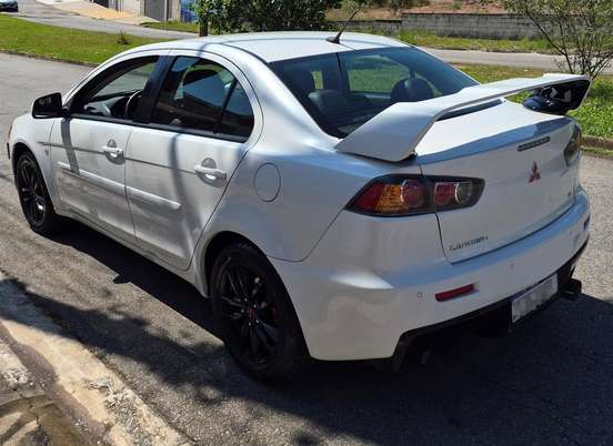 MITSUBISHI-LANCER-2016