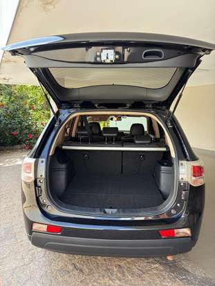 MITSUBISHI-OUTLANDER-2014