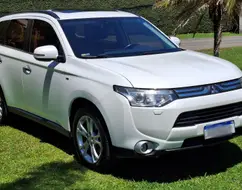 MITSUBISHI OUTLANDER 3.0 GT 4X4 V6 24V GASOLINA 4P AUTOMÁTICO MITSUBISHI OUTLANDER 3.0 GT 4X4 V6 24V GASOLINA 4P AUTOMÁTICO