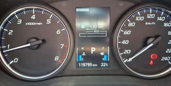 MITSUBISHI-OUTLANDER-2013
