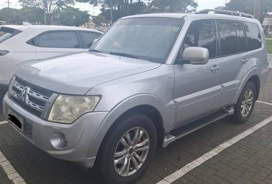 MITSUBISHI PAJERO FULL 3.2 HPE 4X4 16V TURBO INTERCOOLER DIESEL 4P AUTOMÁTICO