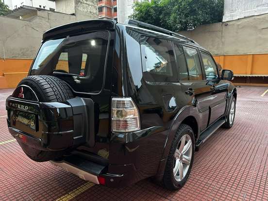 MITSUBISHI-PAJERO FULL-3.8 HPE 4X4 V6 24V GASOLINA 4P AUTOMÁTICO MITSUBISHI-PAJERO FULL-2012