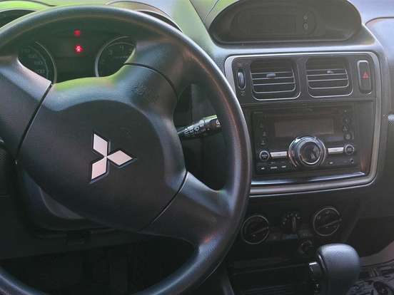 MITSUBISHI-PAJERO TR4-2.0 4X2 16V 140CV FLEX 4P AUTOMÁTICO MITSUBISHI-PAJERO TR4-2015