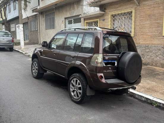 MITSUBISHI-PAJERO TR4-2.0 4X4 16V 140CV FLEX 4P AUTOMÁTICO MITSUBISHI-PAJERO TR4-2014