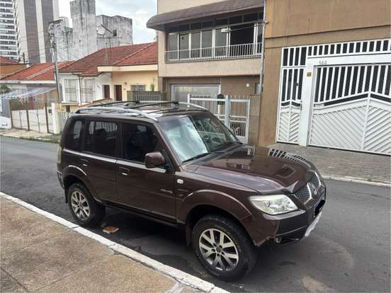 MITSUBISHI-PAJERO TR4-2.0 4X4 16V 140CV FLEX 4P AUTOMÁTICO MITSUBISHI-PAJERO TR4-2014