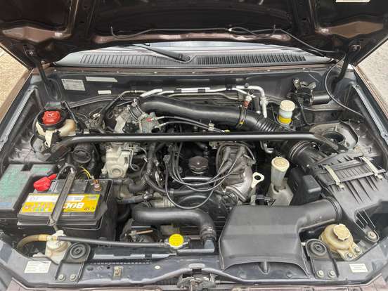 MITSUBISHI-PAJERO TR4-2.0 4X4 16V 140CV FLEX 4P AUTOMÁTICO MITSUBISHI-PAJERO TR4-2014