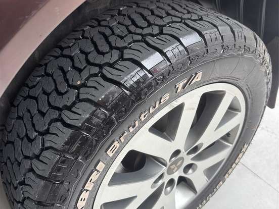 MITSUBISHI-PAJERO TR4-2.0 4X4 16V 140CV FLEX 4P AUTOMÁTICO MITSUBISHI-PAJERO TR4-2014