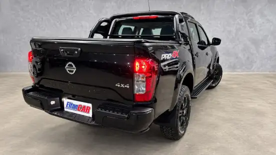 NISSAN-FRONTIER-2022