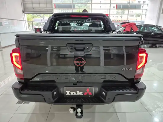 NISSAN-FRONTIER-2024