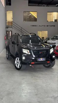 NISSAN FRONTIER 2.3 16V TURBO DIESEL PRO4X CD 4X4 AUTOMÁTICO