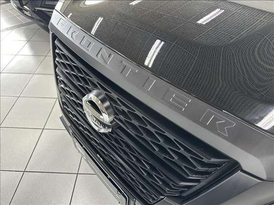 NISSAN-FRONTIER-2022