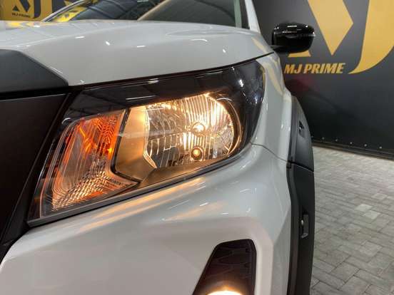 NISSAN-FRONTIER-2024