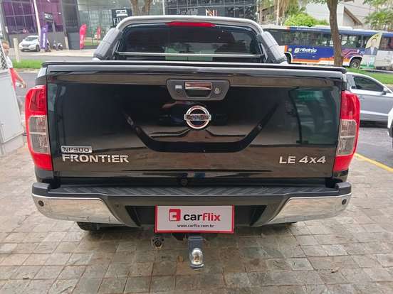 NISSAN-FRONTIER-2.3 16V TURBO DIESEL LE CD 4X4 AUTOMÁTICO NISSAN-FRONTIER-2017