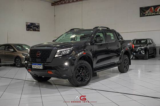 NISSAN FRONTIER 2.3 16V TURBO DIESEL PRO4X CD 4X4 AUTOMÁTICO