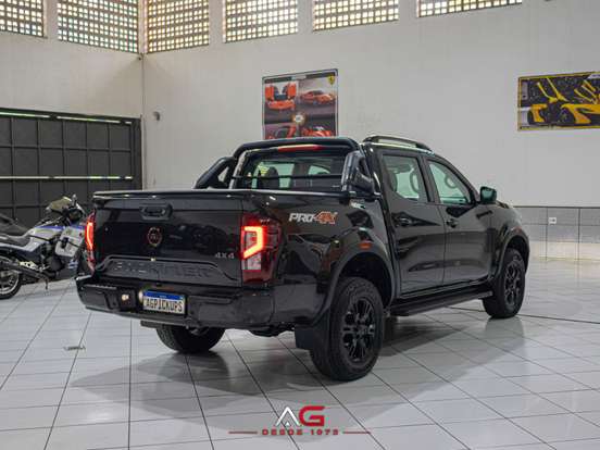 NISSAN-FRONTIER-2.3 16V TURBO DIESEL PRO4X CD 4X4 AUTOMÁTICO NISSAN-FRONTIER-2025