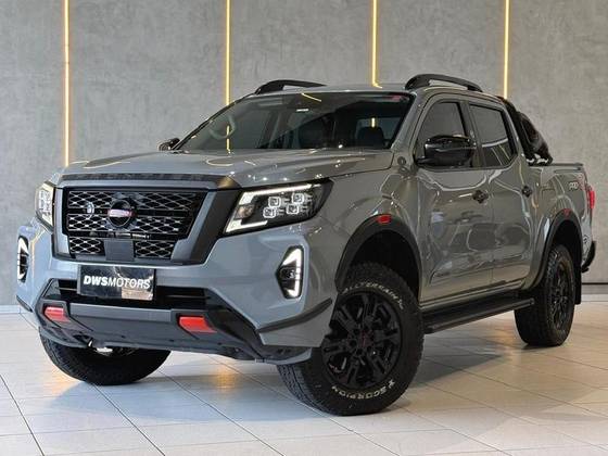 NISSAN FRONTIER 2.3 16V TURBO DIESEL PRO4X CD 4X4 AUTOMÁTICO