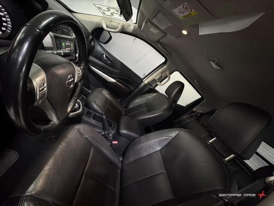NISSAN-FRONTIER-2021