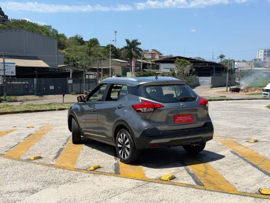 NISSAN-KICKS-2020