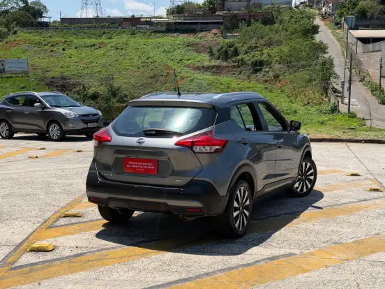 NISSAN-KICKS-2020