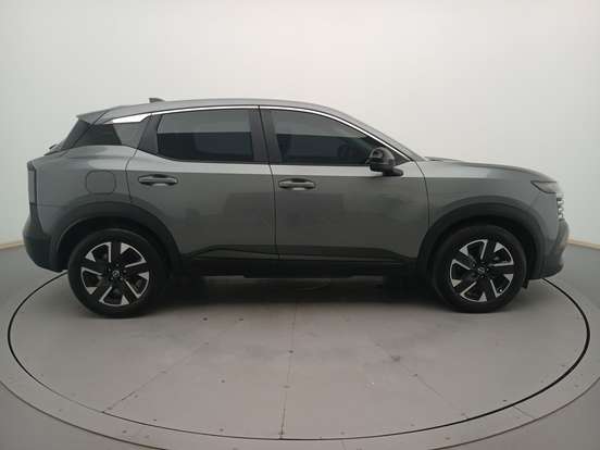NISSAN-KICKS-2025