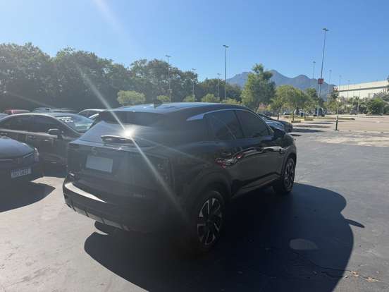 NISSAN-KICKS-2025