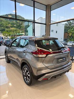 NISSAN-KICKS-2024