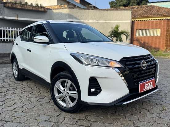 NISSAN-KICKS-2023