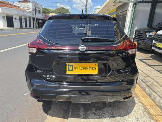 NISSAN-KICKS-2024