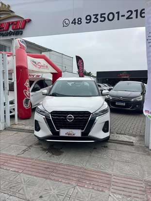 NISSAN-KICKS-2022