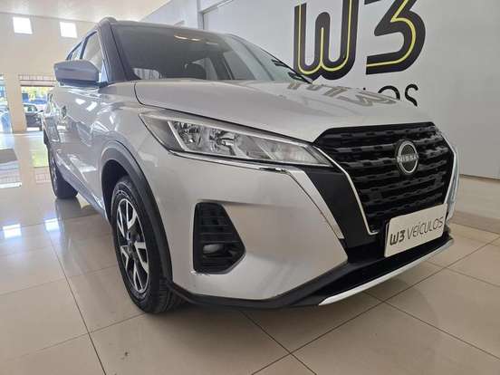 NISSAN-KICKS-2023