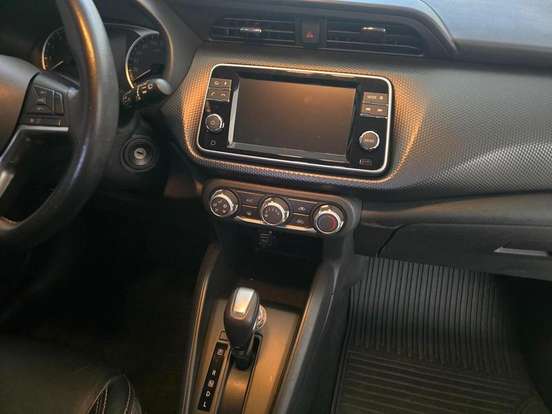 NISSAN-KICKS-2023