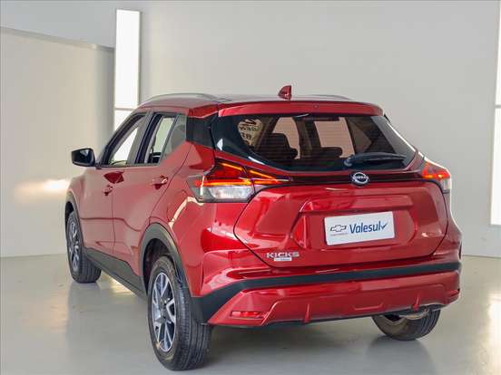 NISSAN-KICKS-2024