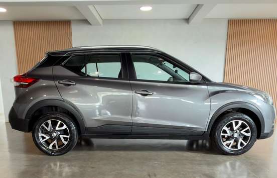 NISSAN-KICKS-1.6 16V FLEXSTART UEFA CHAMPIONS LEAGUE 4P XTRONIC NISSAN-KICKS-2020