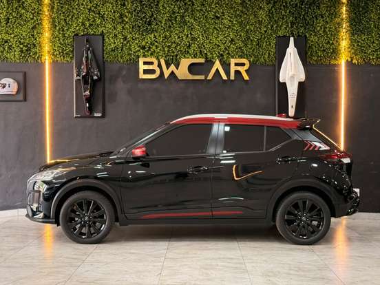 NISSAN-KICKS-2023