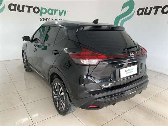 NISSAN-KICKS PLAY-2025