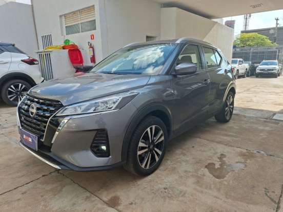 NISSAN-KICKS PLAY-2025