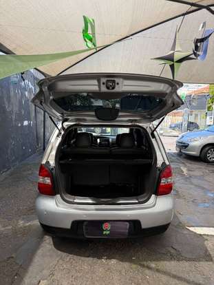 NISSAN-LIVINA-2010