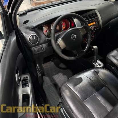 NISSAN-LIVINA-2012