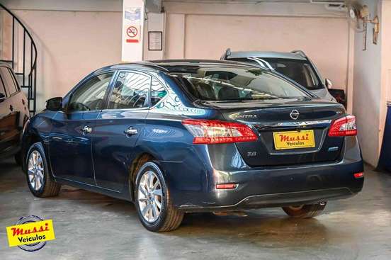 NISSAN-SENTRA-2.0 SV 16V FLEX 4P AUTOMÁTICO NISSAN-SENTRA-2013
