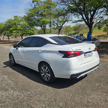 NISSAN-VERSA-2024