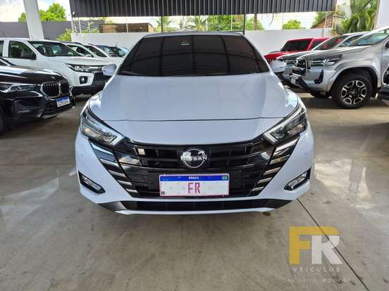 NISSAN-VERSA-2023