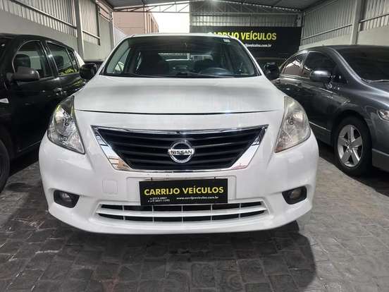 NISSAN-VERSA-2013