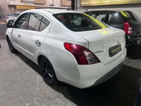 NISSAN-VERSA-2013